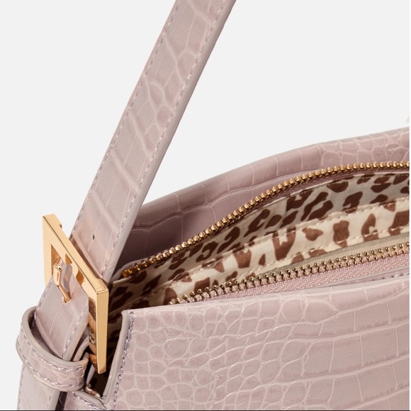 Take Me Back Shoulder Bag - Picture 4 of 6